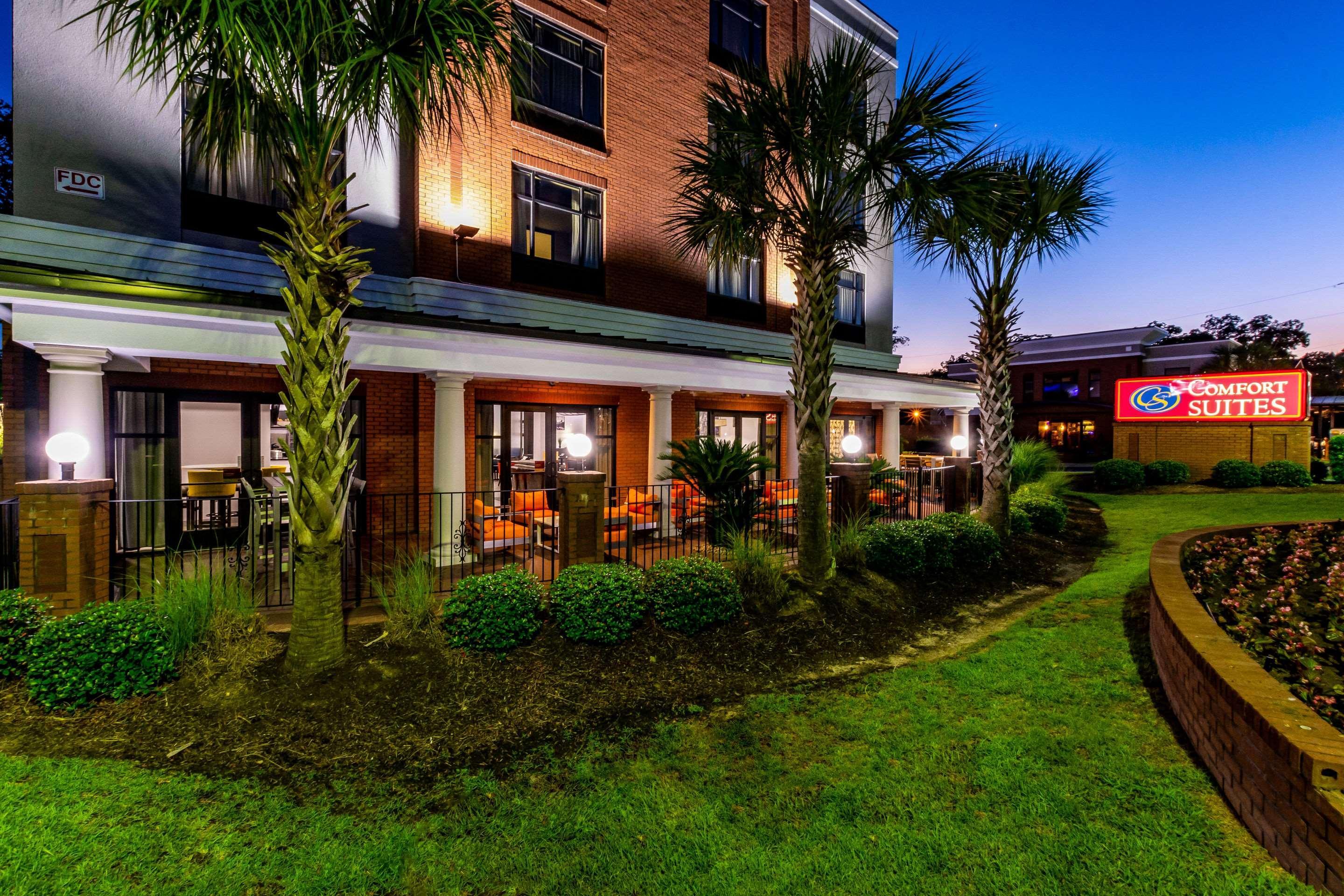 Holiday Inn Express & Suites Lexington By Ihg Exterior foto