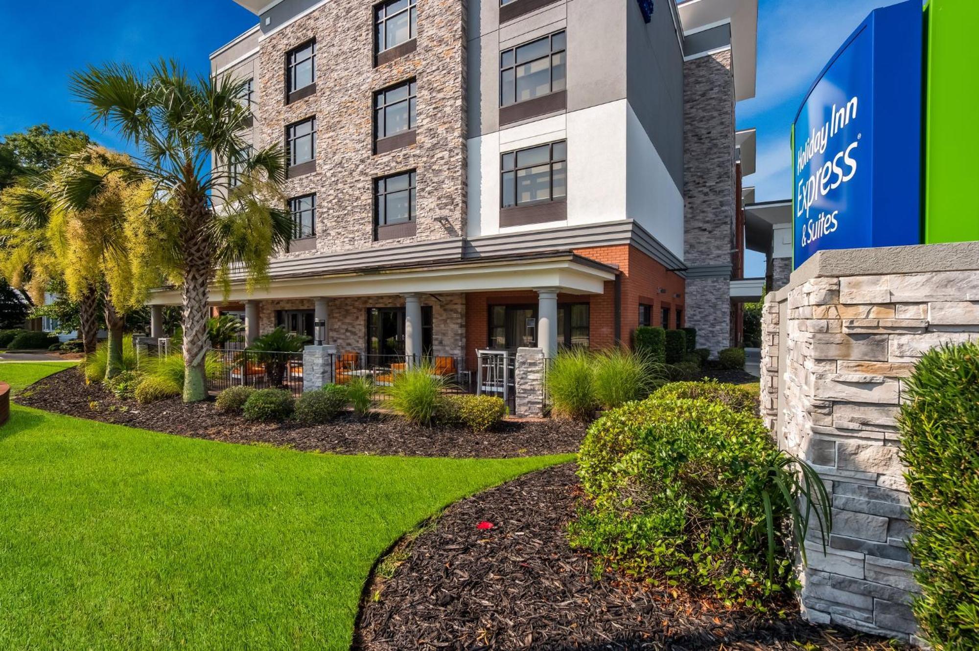 Holiday Inn Express & Suites Lexington By Ihg Exterior foto